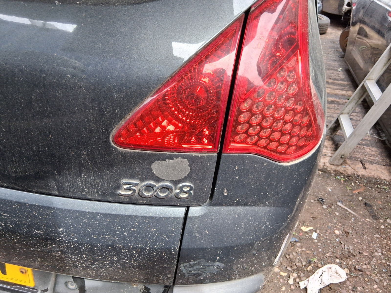 2012 PEUGEOT 3008 MK1 PRE FACELIFT OSR DRIVER SIDE REAR OUTER TAIL LIGHT