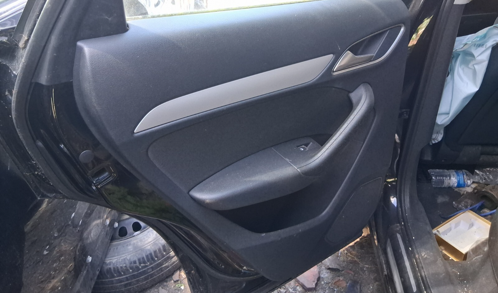 2016 AUDI Q3 8U NSR PASSENGER SIDE REAR WINDOW MOTOR AND REGULATOR