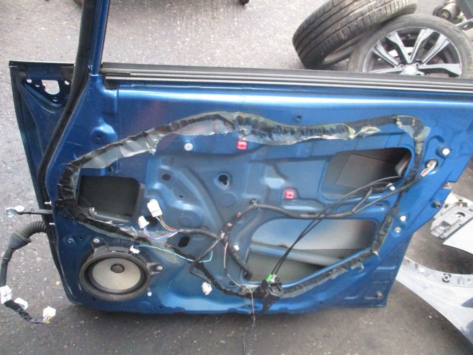 TOYOTA VERSO 2013 OSF DRIVER SIDE FRONT BARE DOOR BLUE