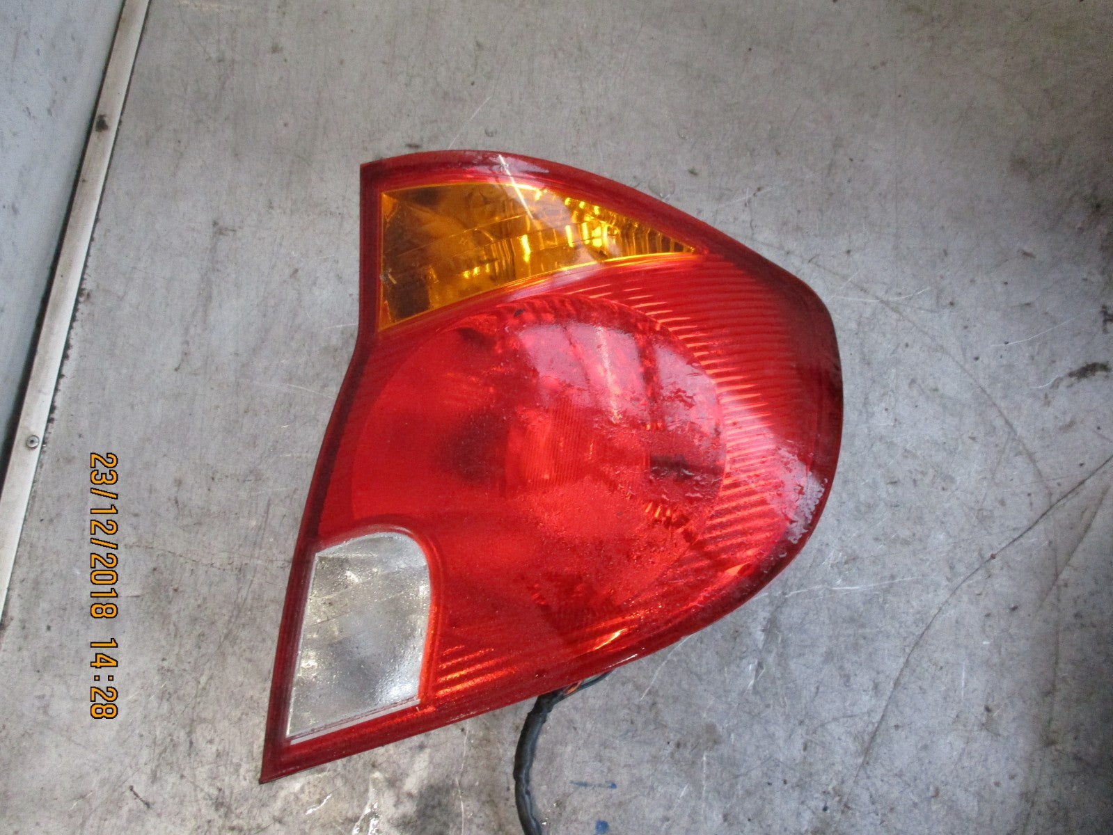 HYUNDAI ACCENT LC NSR PASSENGER SIDE REAR LIGHT