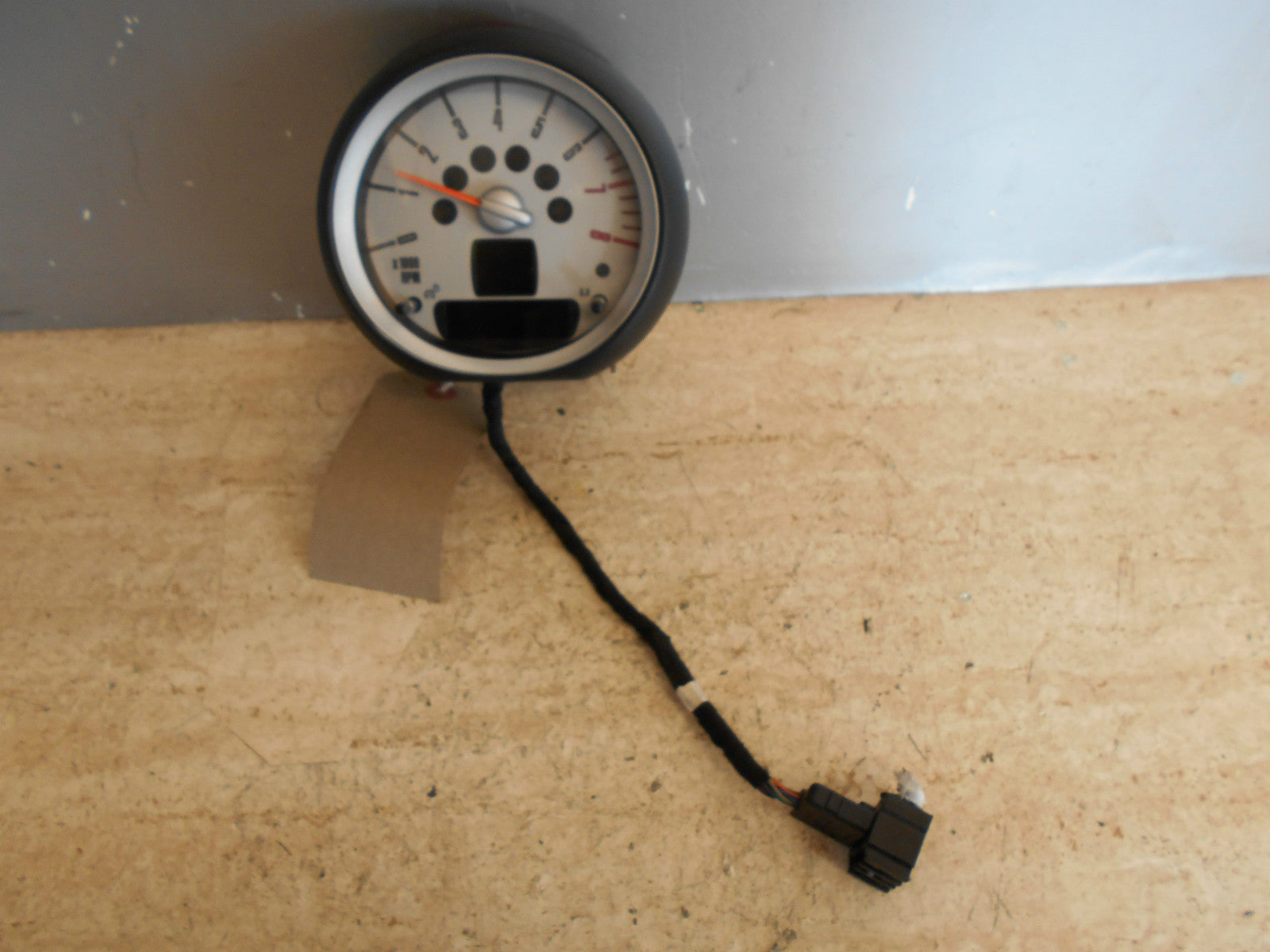 BMW MINI COOPER S 2007 R56 1.6T REV COUNTER DIAL CLOCK 9153402