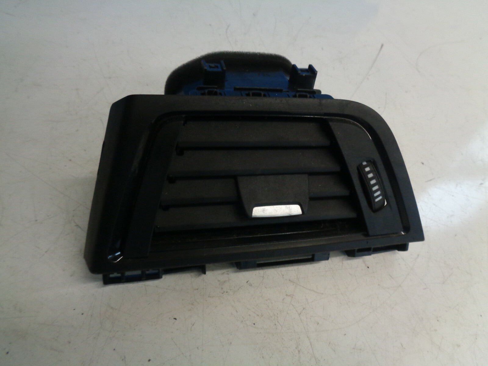 BMW 3 SERIES F30 2017 NS PASSENGER SIDE AIR GRILL 9231970