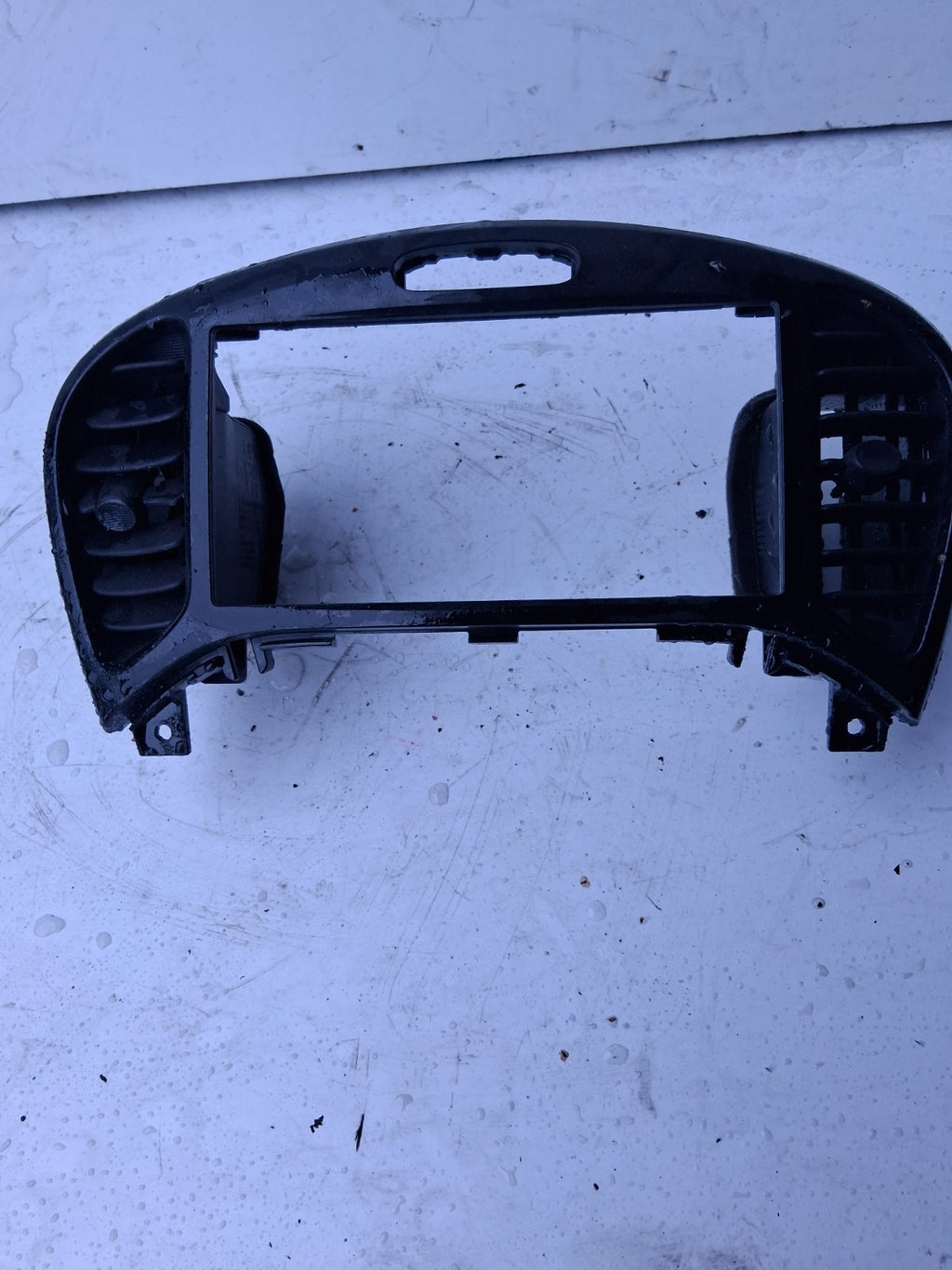 NISSAN JUKE F15 2015 CENTRE CONSOLE HEAD UNIT SURROUND TRIM IN BLACK 68260BX80A