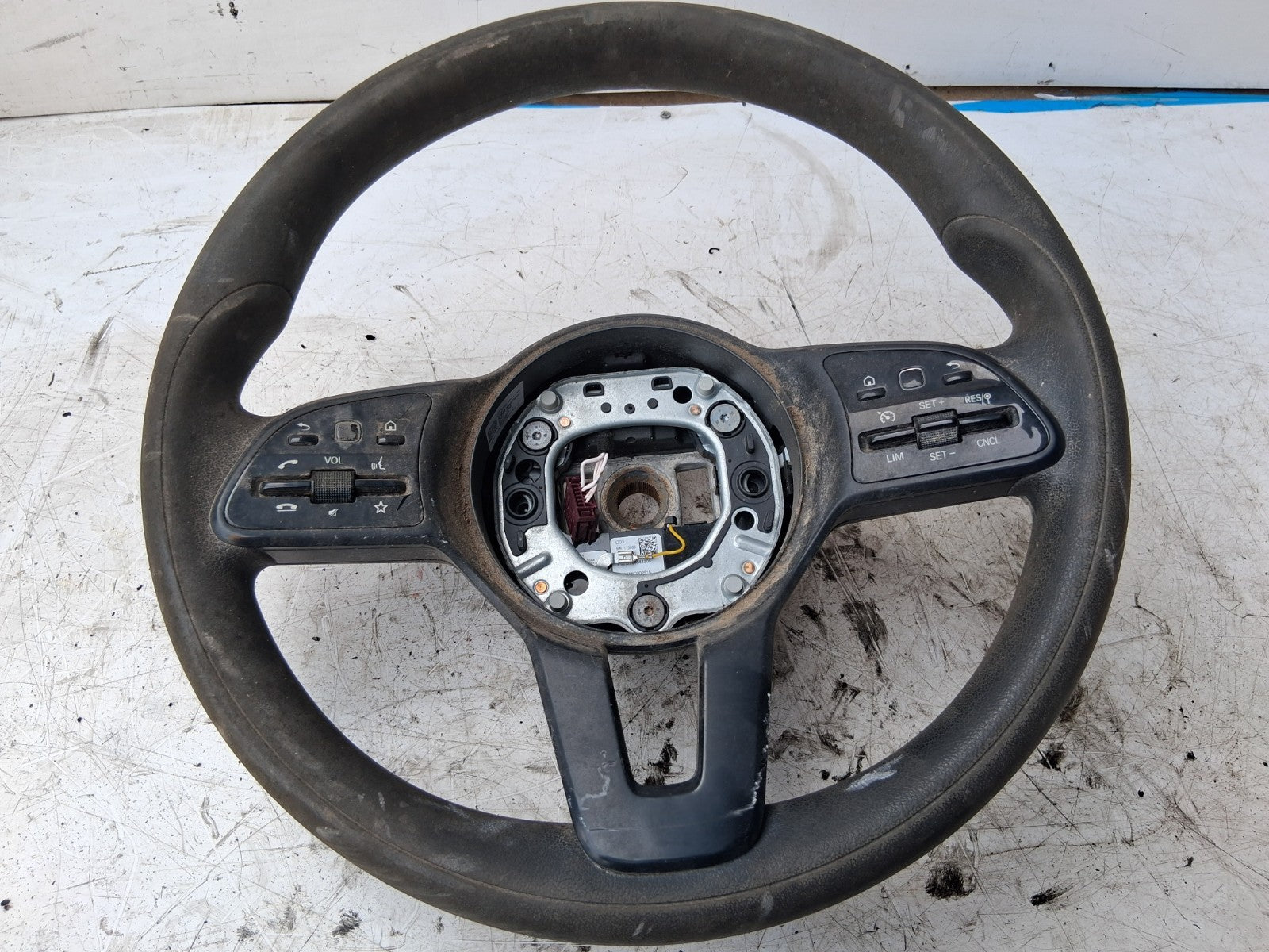 2021 MERCEDES BENZ SPRINTER W907 MULTIFUNCTIONAL STEERING WHEEL A9074600802