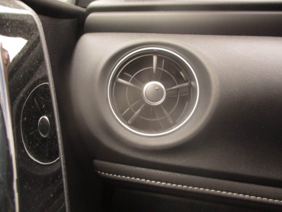 2018 TOYOTA AURIS E180 MK2 NSF PASSENGER SIDE FRONT LEFT DASHBOARD AIR VENT