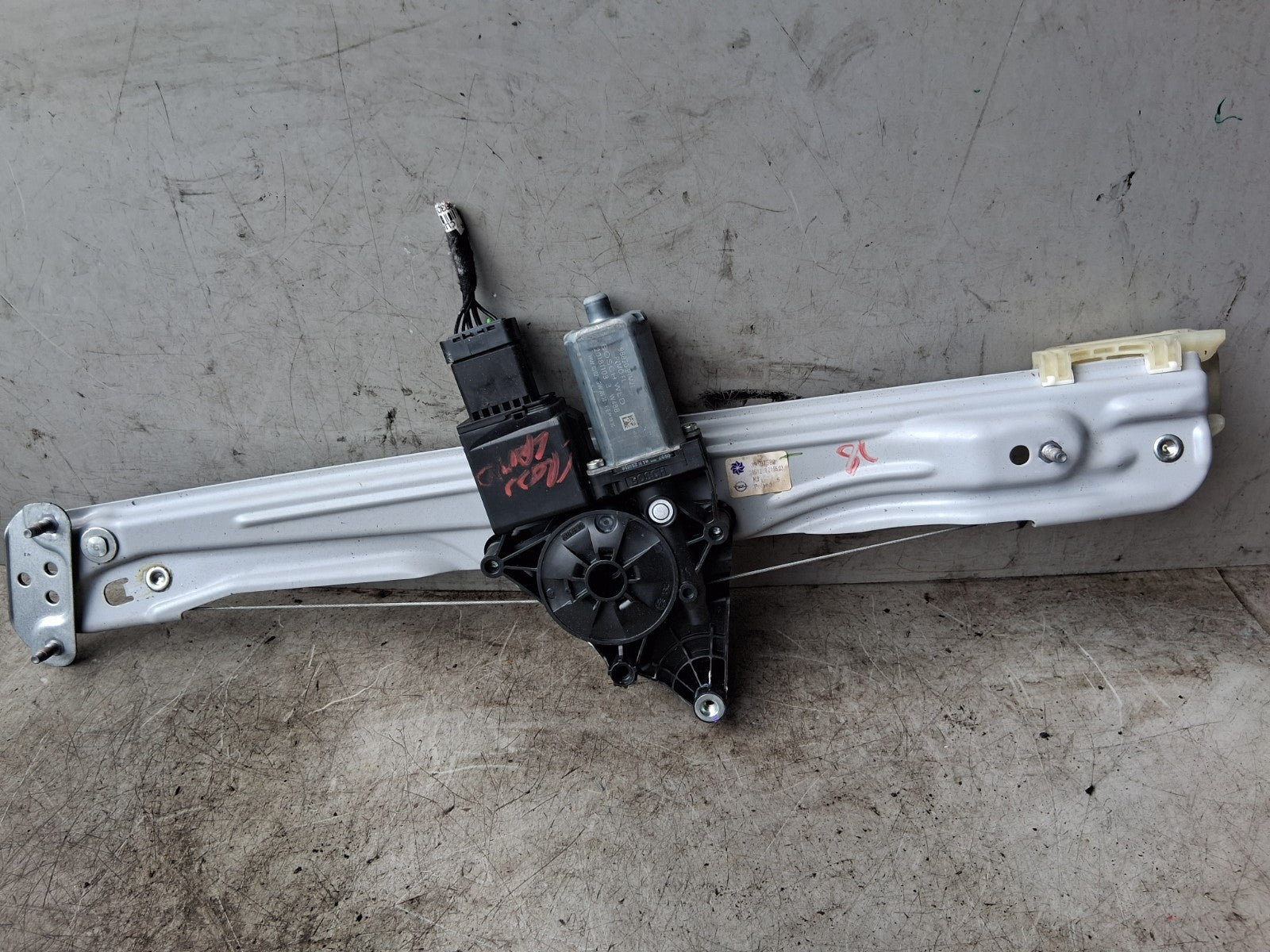 VAUXHALL CROSSLAND X 2018 NSF PASSENGER SIDE WINDOW MOTOR & REGULATOR 39187589