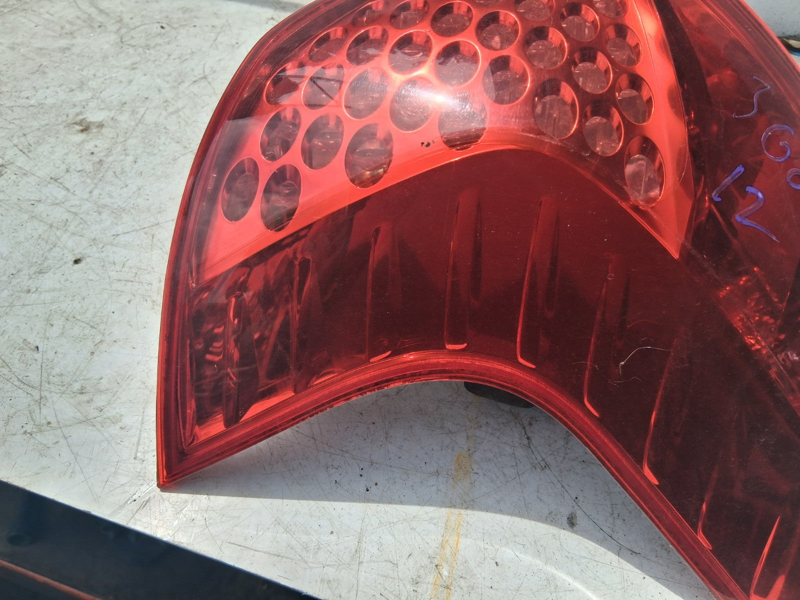 2012 PEUGEOT 3008 OSR DRIVER SIDE REAR OUTER TAIL LIGHT LAMP