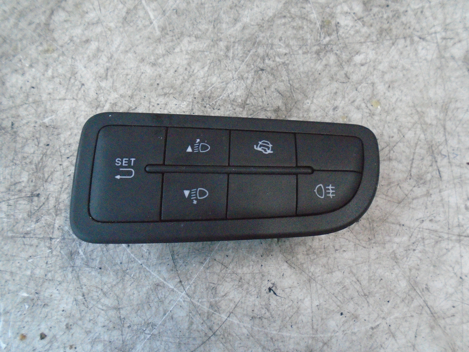 2015 PEUGEOT BIPPER FOG LIGHT TRACTION & SET SWITCH