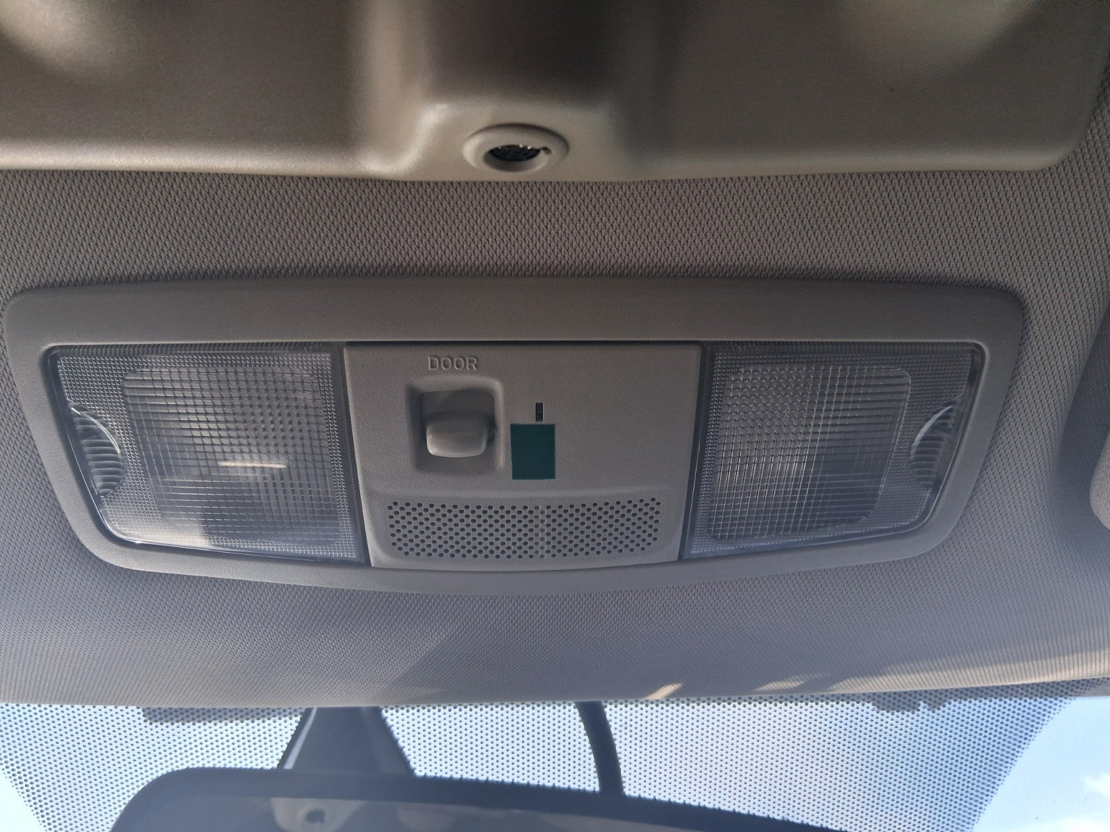 2018 MITSUBISHI OUTLANDER MK3 FRONT INTERIOR ROOF READING LIGHT
