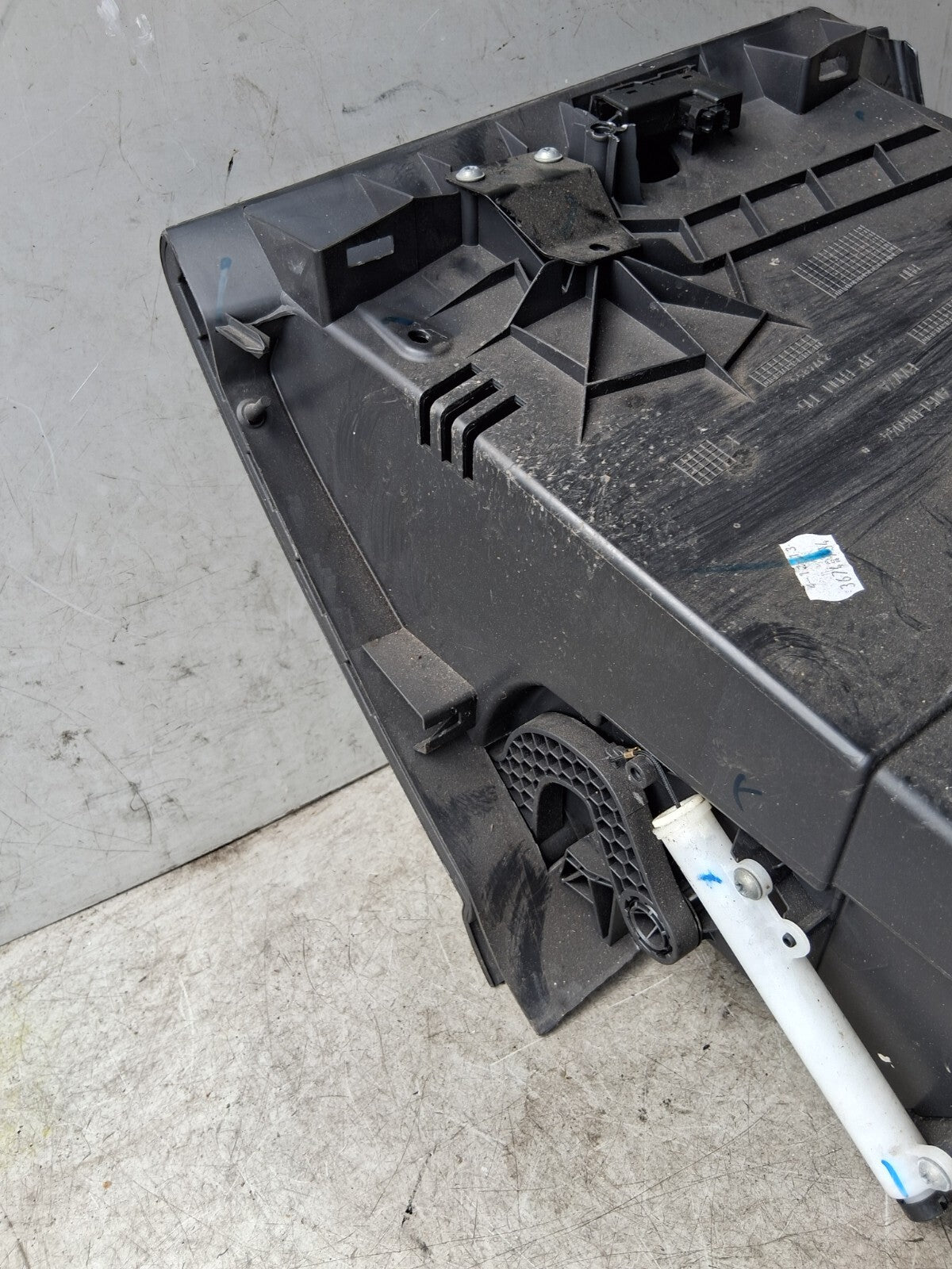 2013 FORD KUGA MK2 GLOVE BOX FRONT STORAGE COMPARTMENT AM51R06044