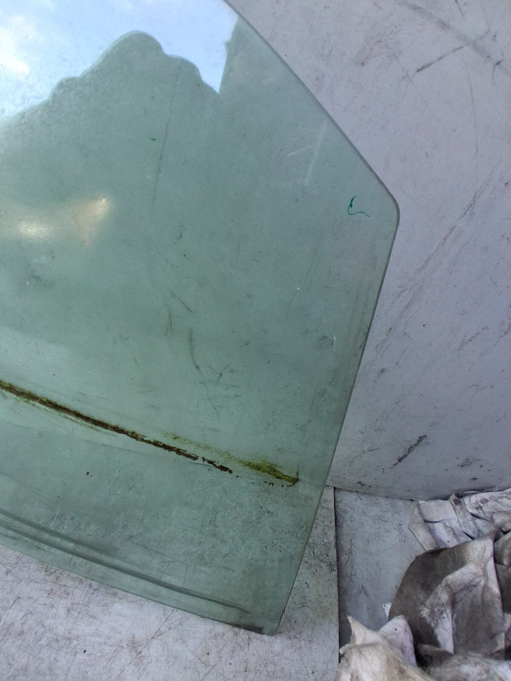 2014 VW VOLKSWAGEN UP 5 DOOR OSF DRIVER SIDE FRONT RIGHT WINDOW GLASS