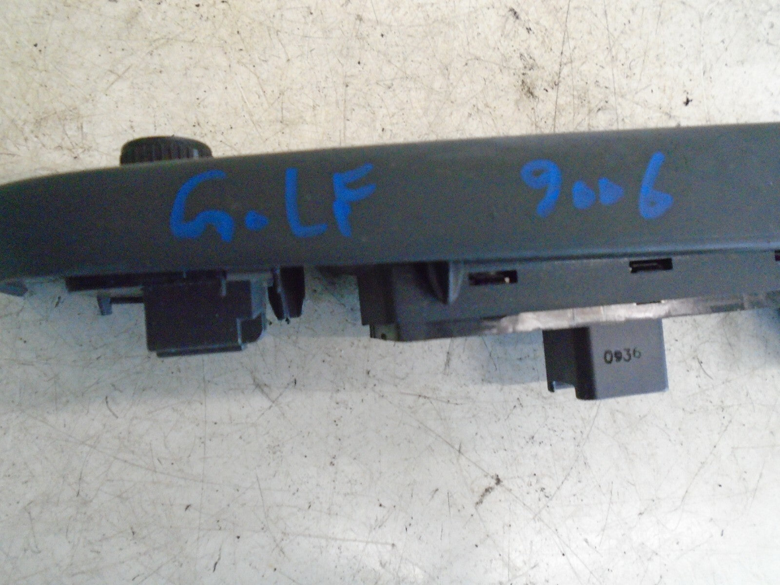 VOLKSWAGEN GOLF 2006 MK5 DRIVER WINDOW SWITCH PACK TRIM 1K4868050B