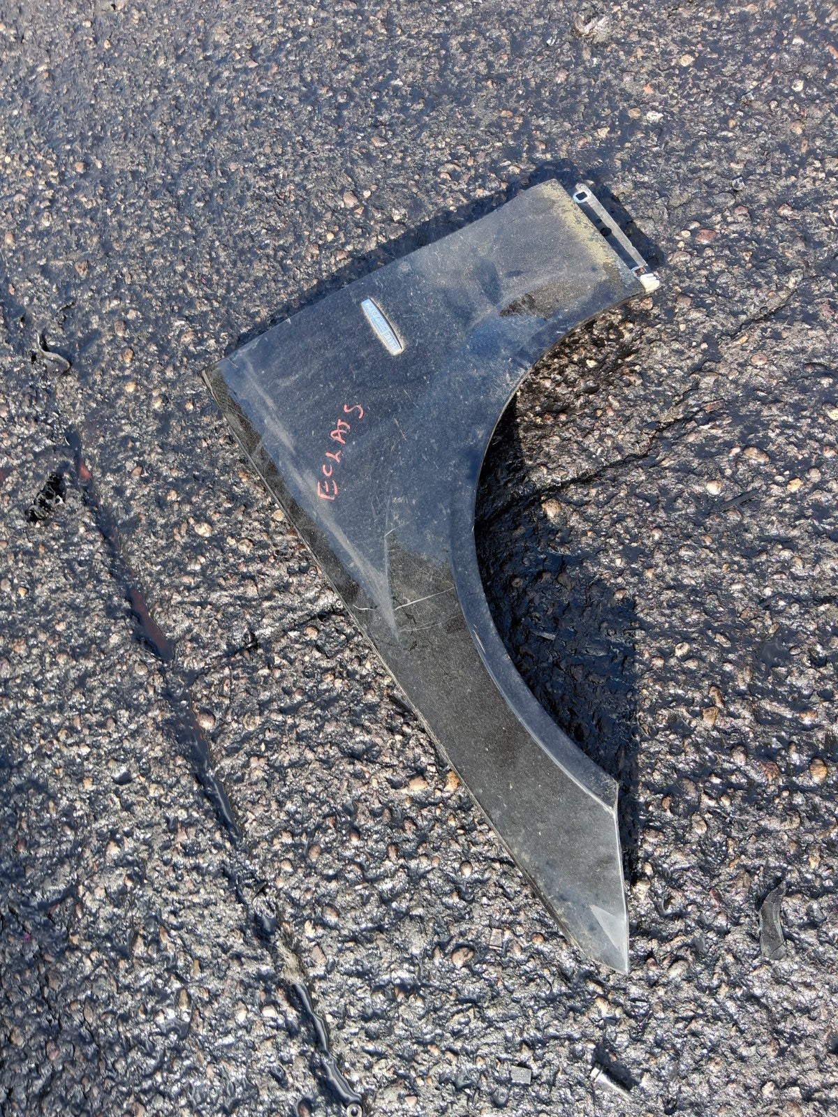 MERCEDES BENZ C CLASS 2009 W204 NSF PASSENGER SIDE FRONT WING PANEL BLACK 197