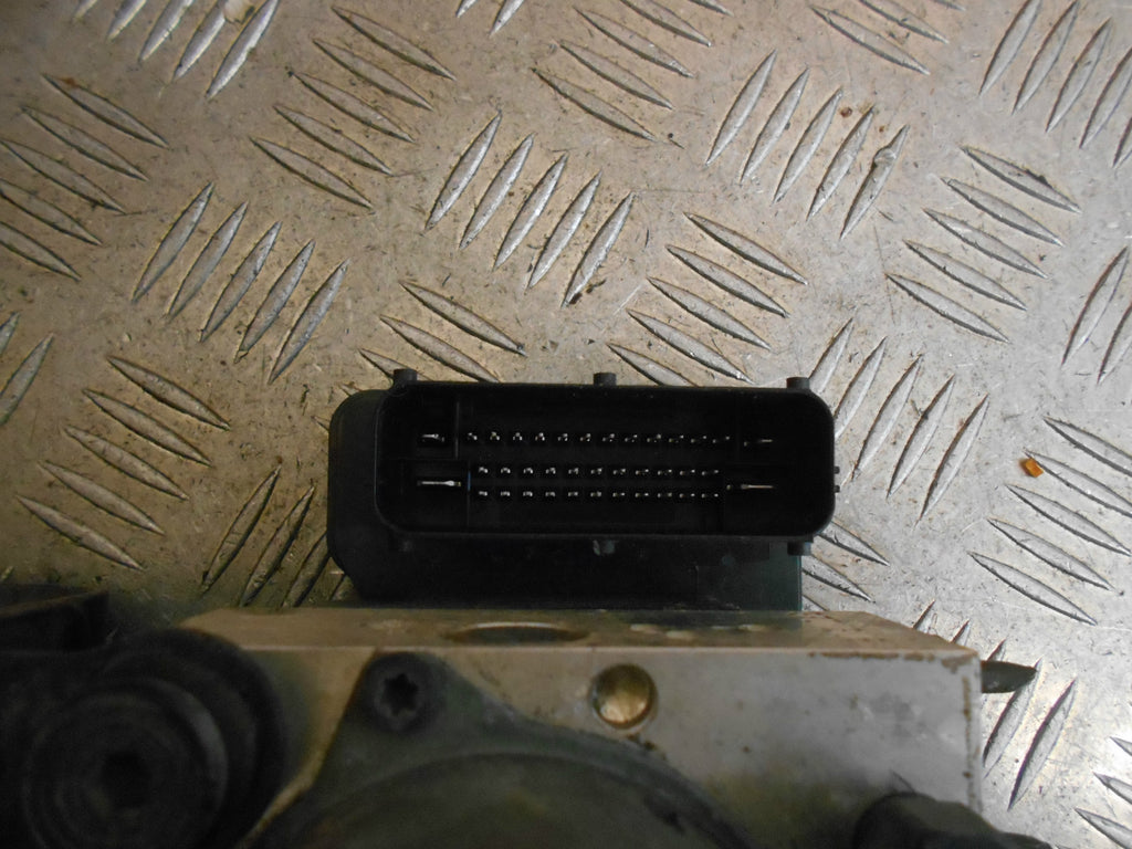 KIA RIO MK3 2014 1.1 CRDI ABS PUMP 58920-1W705