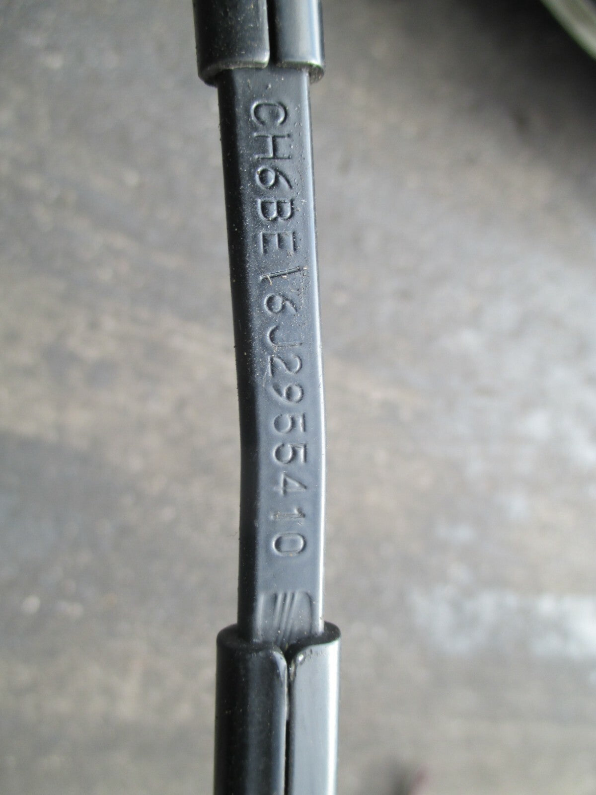 SEAT IBIZA MK2 PAIR OF FRONT LEFT & RIGHT WIPER ARMS 6J2955409 6J2955410
