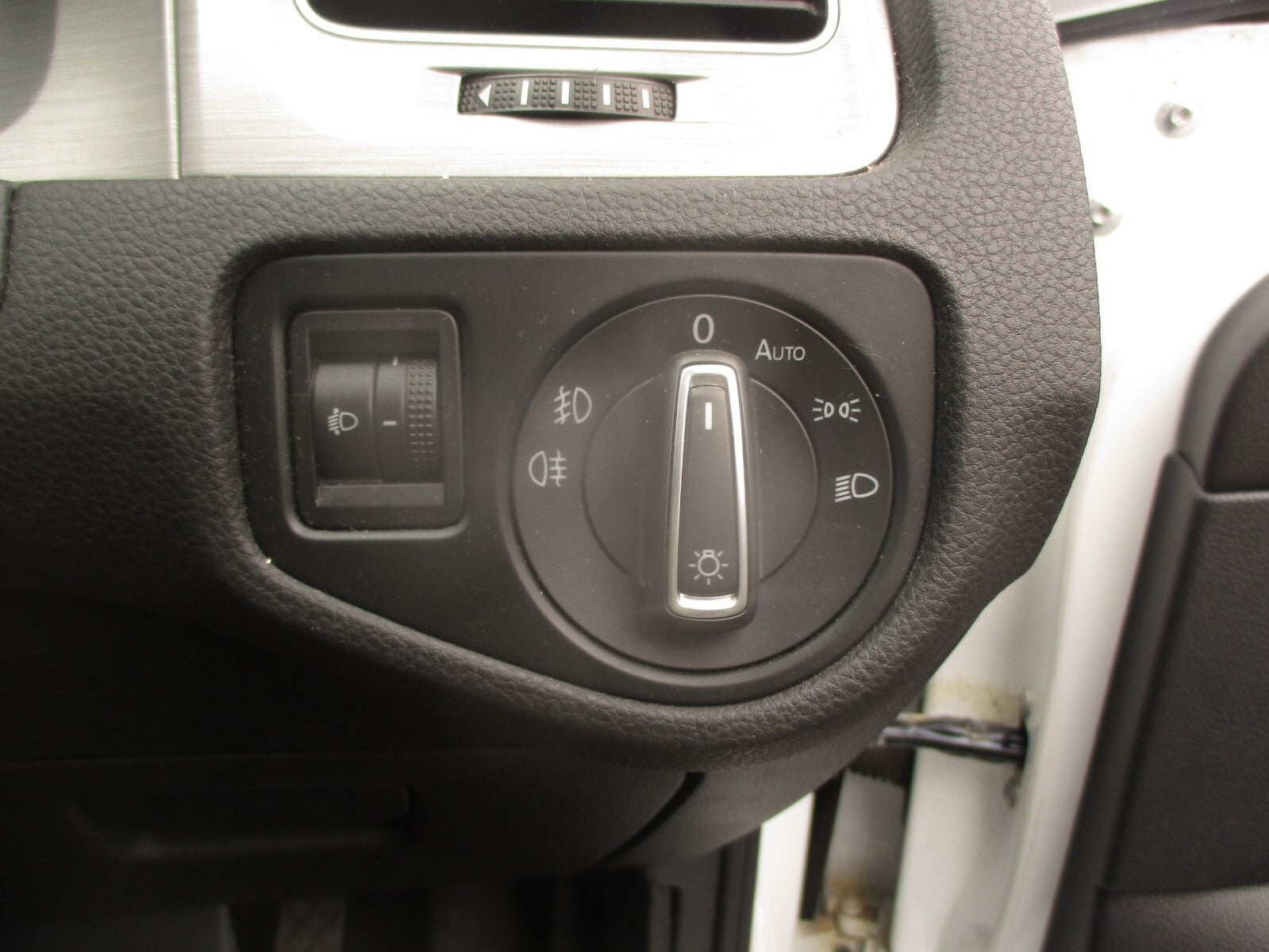 2016 VOLKSWAGEN GOLF MK7 OS DRIVER FRONT HEADLIGHT CONTROL SWITCH