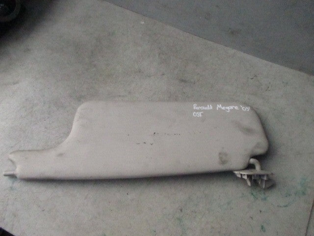 2009 RENAULT MEGANE MK2 OSF DRIVER SIDE SUN VISOR