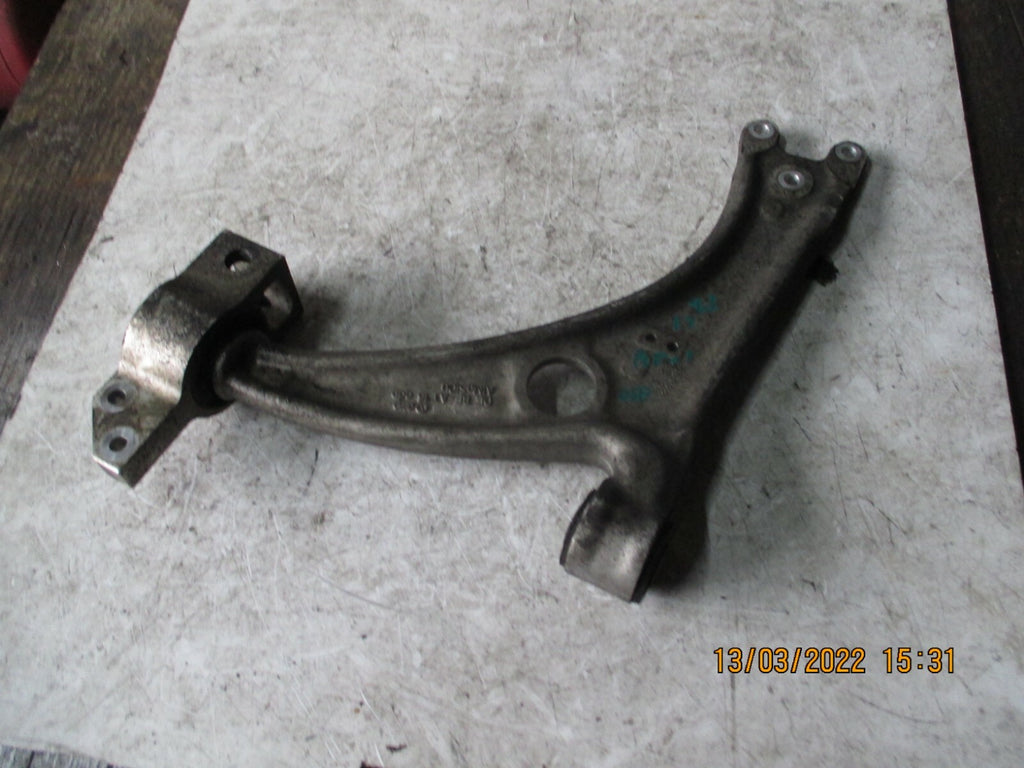 AUDI Q3 2017 8U OSF FRONT DRIVER SIDE CONTROL ARM 5N0407151