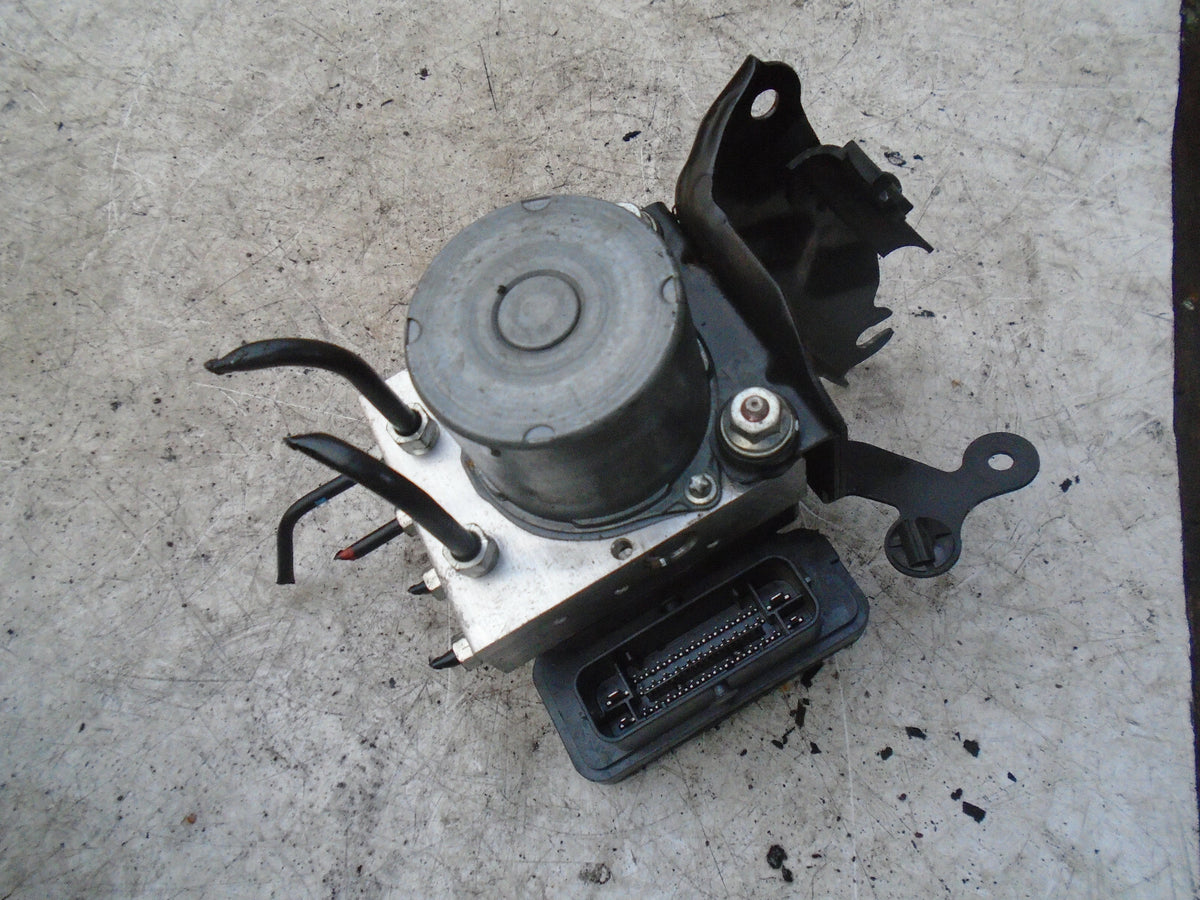 TOYOTA AURIS 2018 MK2 1.2 PETROL ABS PUMP & MODULATOR 4454002520