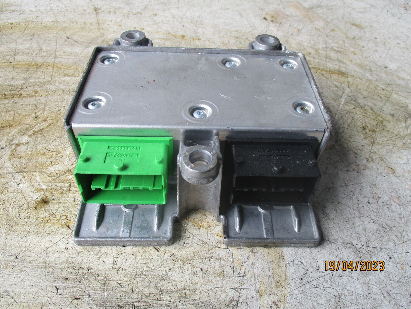 VAUXHALL ZAFIRA B 2012 AIRBAG CONTROL UNIT MODULE 327963935