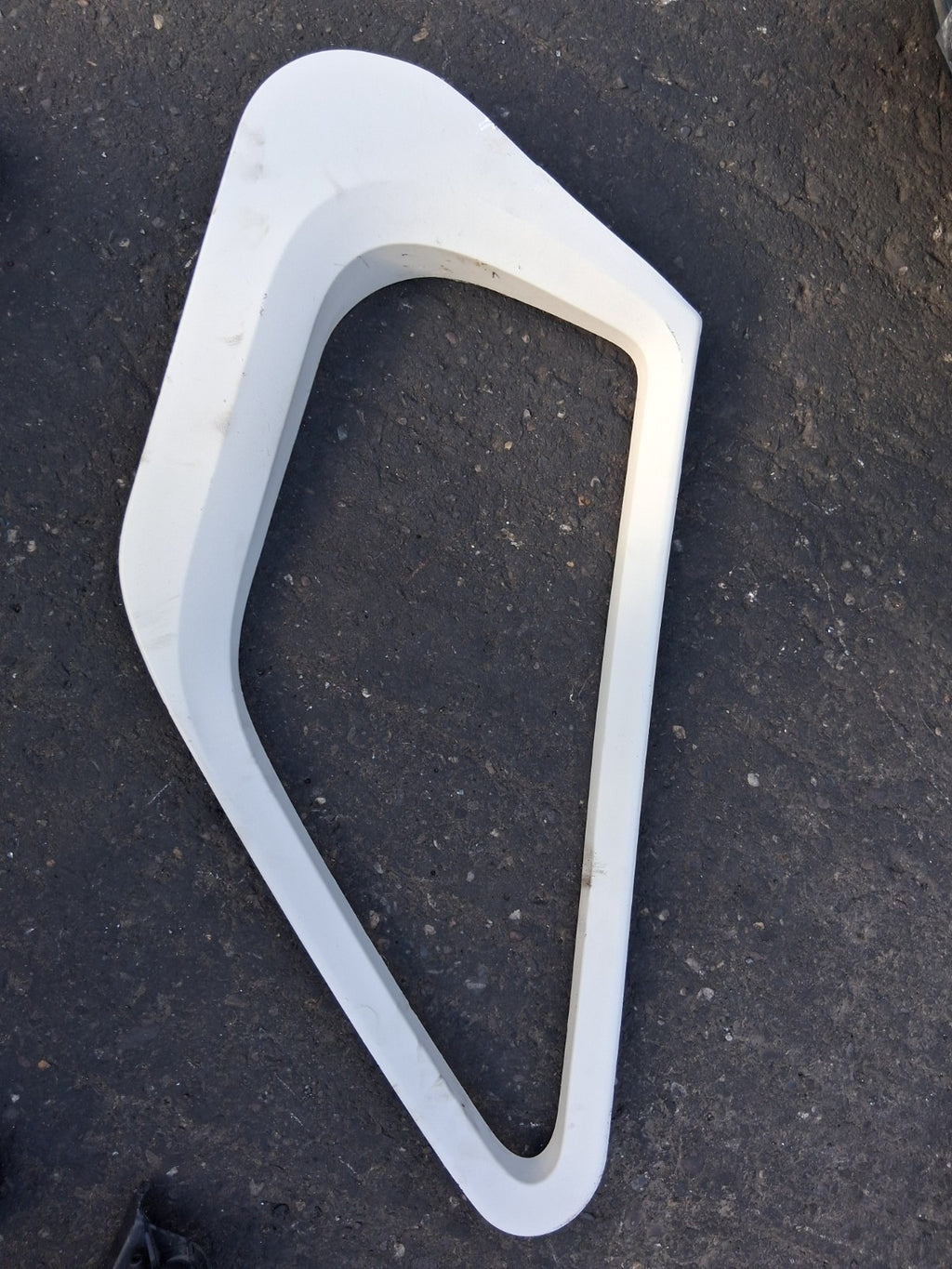 2024 FIAT DUCATO MK3 NSF PASSENGER SIDE INNER QUARTER GLASS TRIM 1308562070