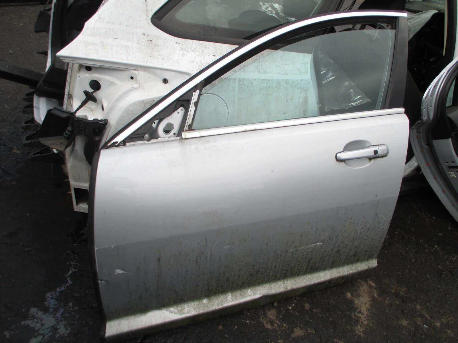 JAGUAR XF X250 2008 NSF PASENGER SIDE FRONT COMPLETE DOOR SILVER