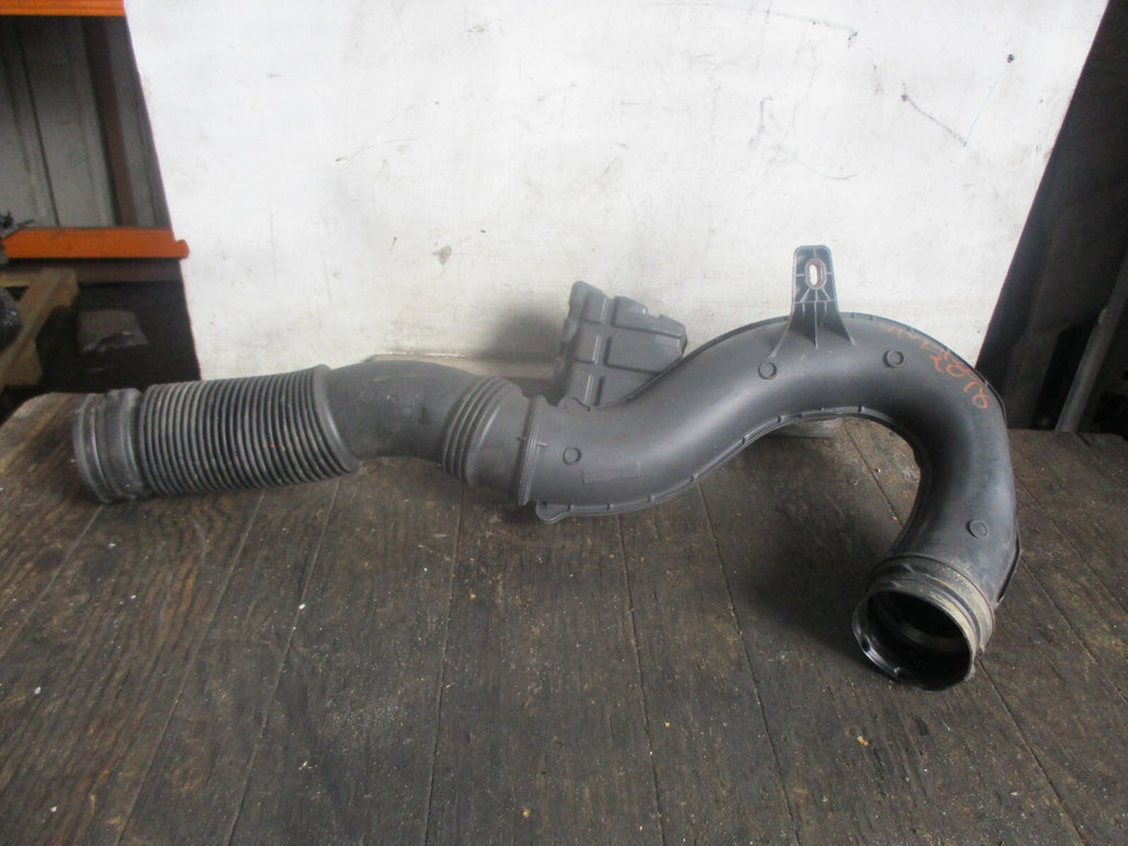 VAUXHALL VIVARO X82 MK2 2018 1.6 DIESEL INTERCOOLER PIPE 93451664