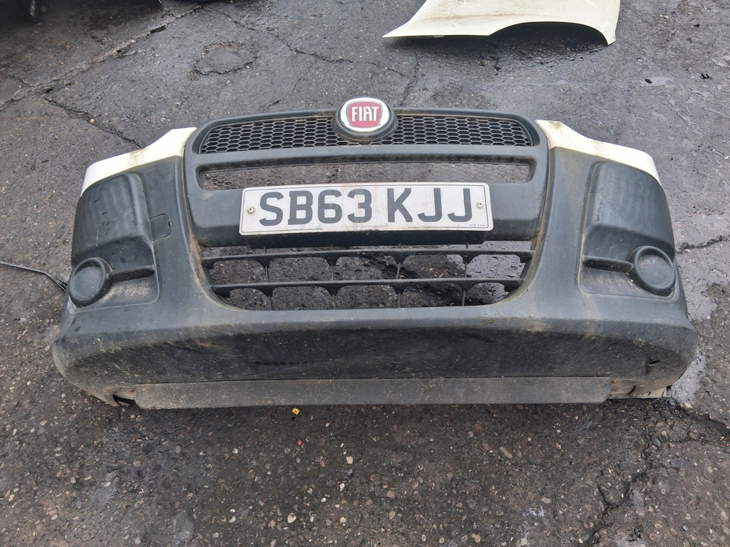 2013 FIAT DOBLO MK2 FRONT COMPLETE FRONT BUMPER CHROME GRILL BADGE GRILLE