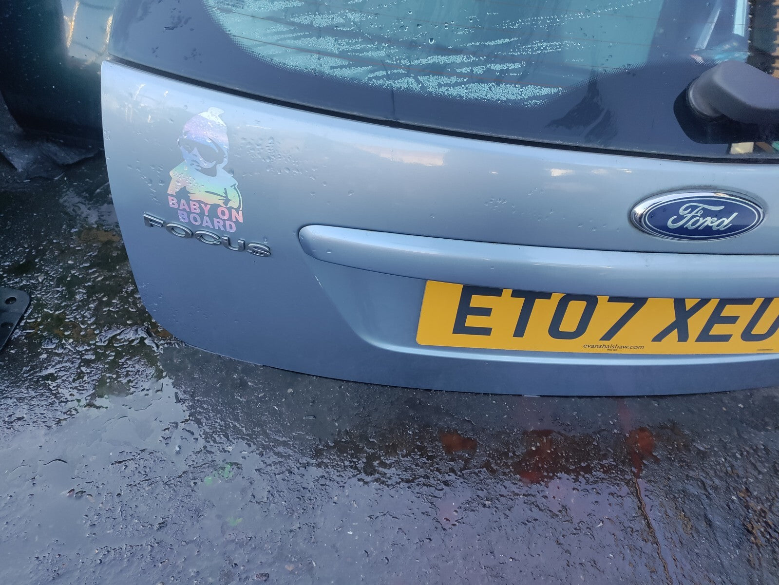2007 FORD FOCUS MK2 HATCHBACK REAR COMPLETE TAILGATE BOOTLID BLUE