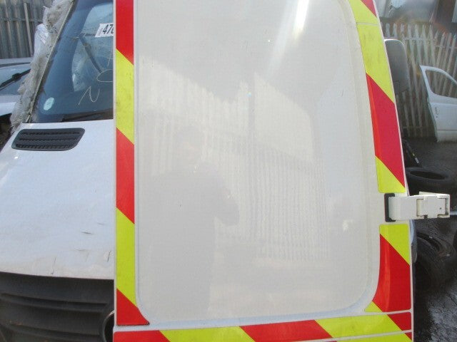 2020 SAIC LDV V80 HIGH ROOF OSR DRIVER SIDE REAR DOOR COMPLETE WHITE