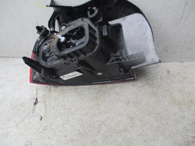 2019 CITROEN C4 CACTUS OS DRIVER SIDE TAIL LIGHT LAMP 9823950280