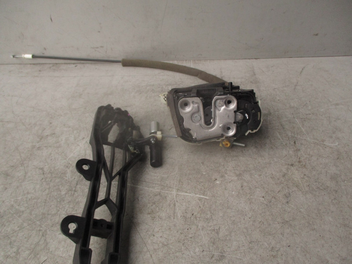 2021 MG HS NSR PASSENGER SIDE REAR LEFT DOOR LOCK MECHANISM 10527289