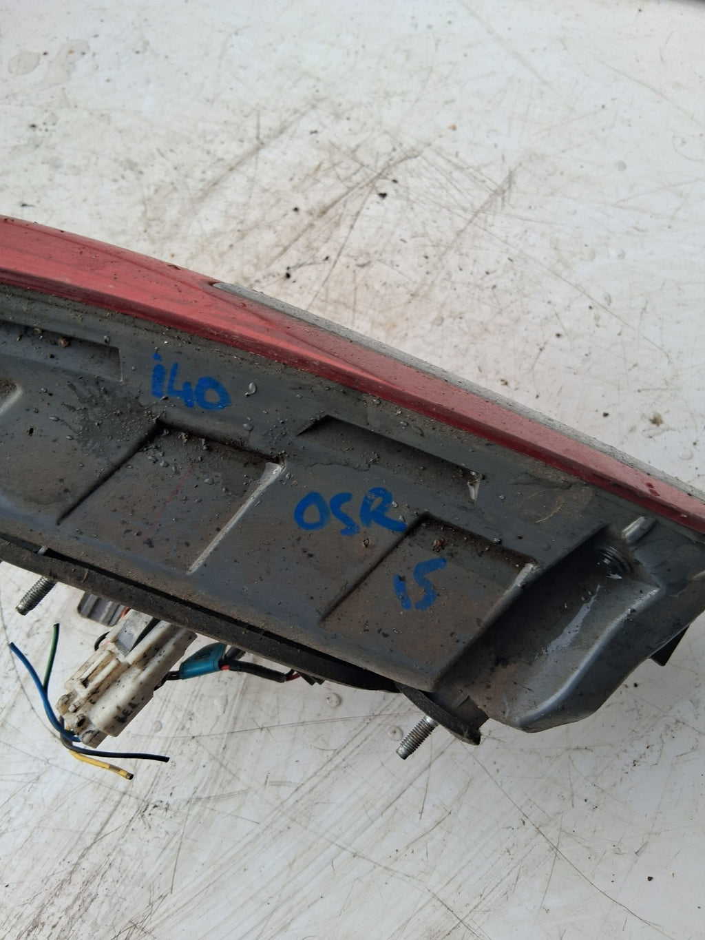 2015 HYUNDAI I40 OSR OFF DRIVER RIGHT SIDE REAR INNER TAIL LIGHT 924043Z5