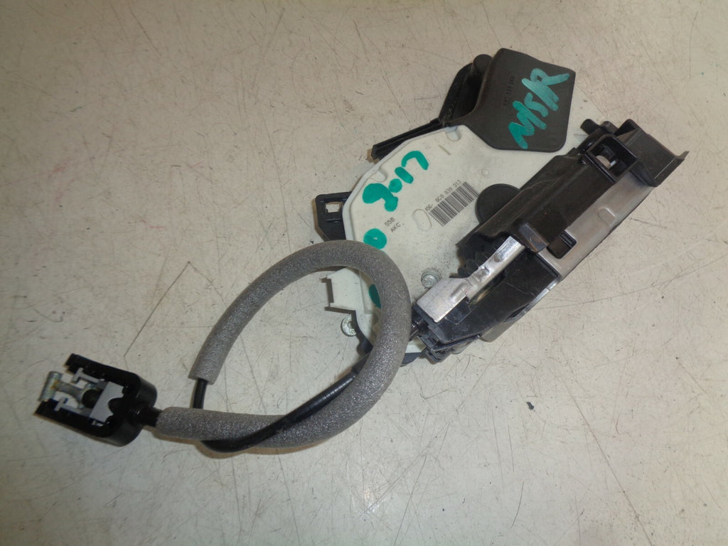 VW VOLKSWAGEN POLO 6R 2017 NSR PASSENGER SIDE REAR DOOR LOCK MECHANISM 6C0839013