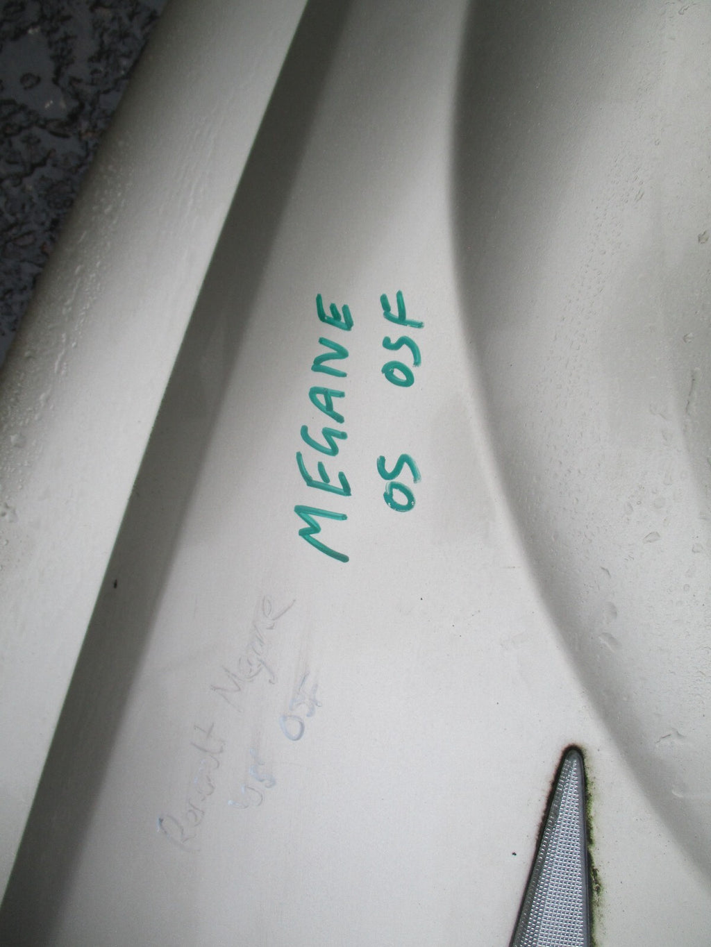 2005 RENAULT MEGANE MK2 OF DRIVER SIDE WING PANEL GOLDEN