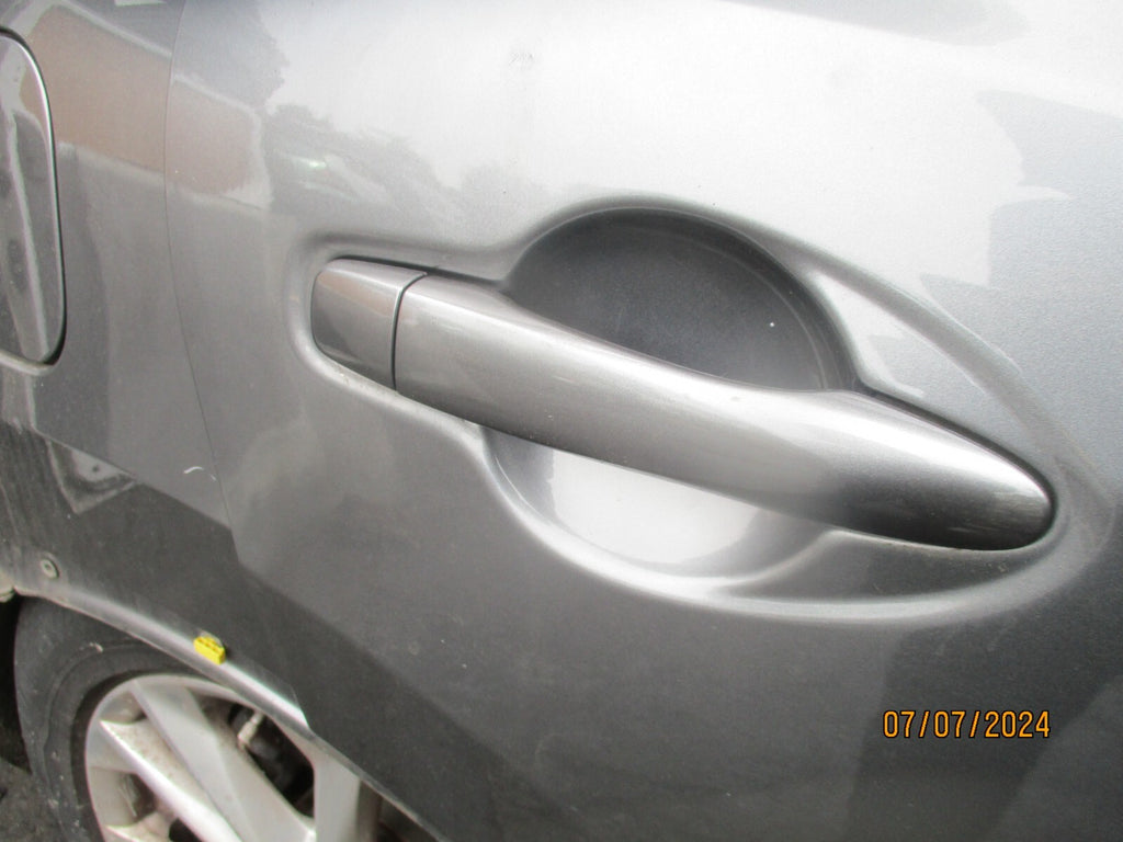 NISSAN QASHQAI J11 2014 OSR DRIVER SIDE REAR EXTERIOR DOOR HANDLE GREY MET KAD