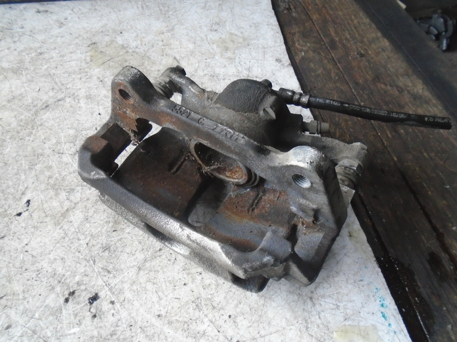 SKODA OCTAVIA 2019 MK3 1.5 PETROL OS DRIVER SIDE FRONT BRAKE CALIPER