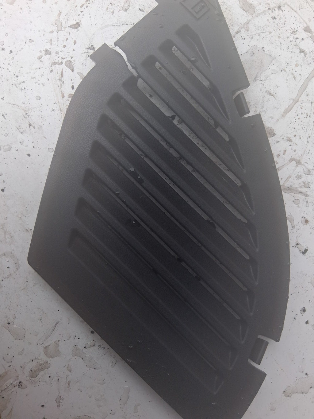 NISSAN JUKE 2016 RIGHT DRIVER SIDEREAR BOOT TRIM INTERIOR PANEL 84954BV81A
