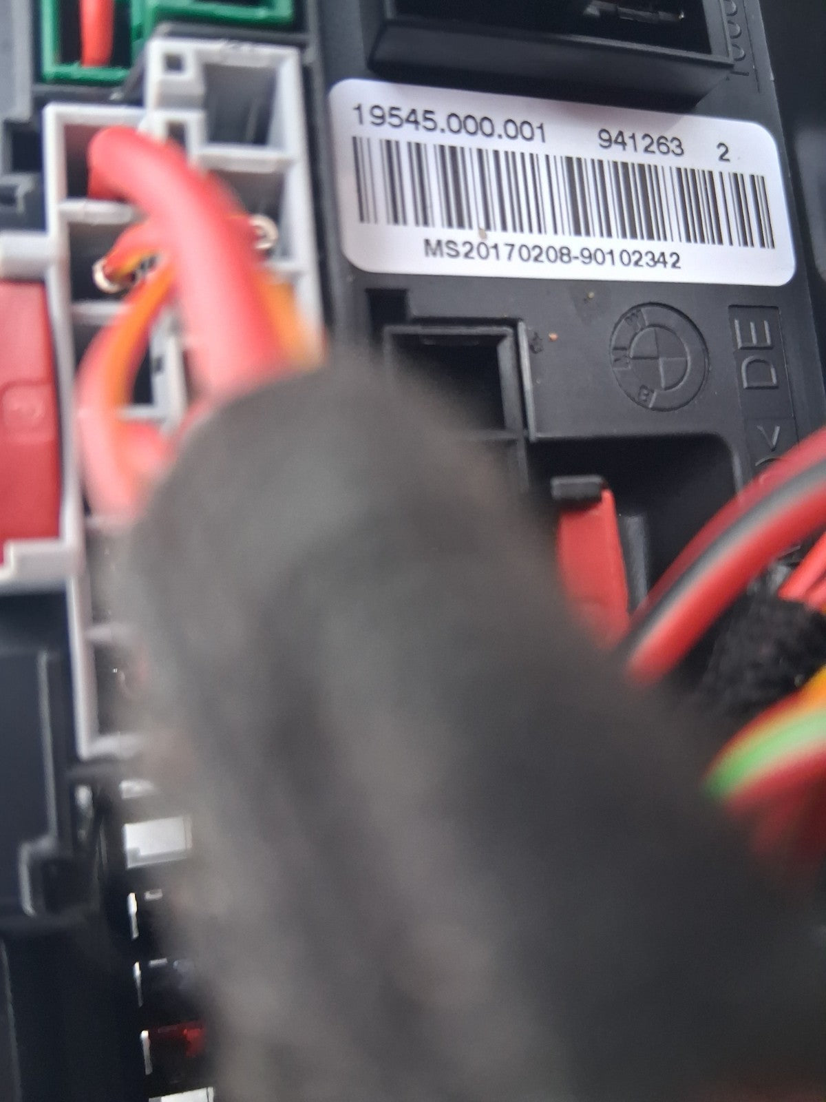 BMW F30 3 SERIES 2017  FRONT POWER DISTRIBUTION FUSE BOX  938906801