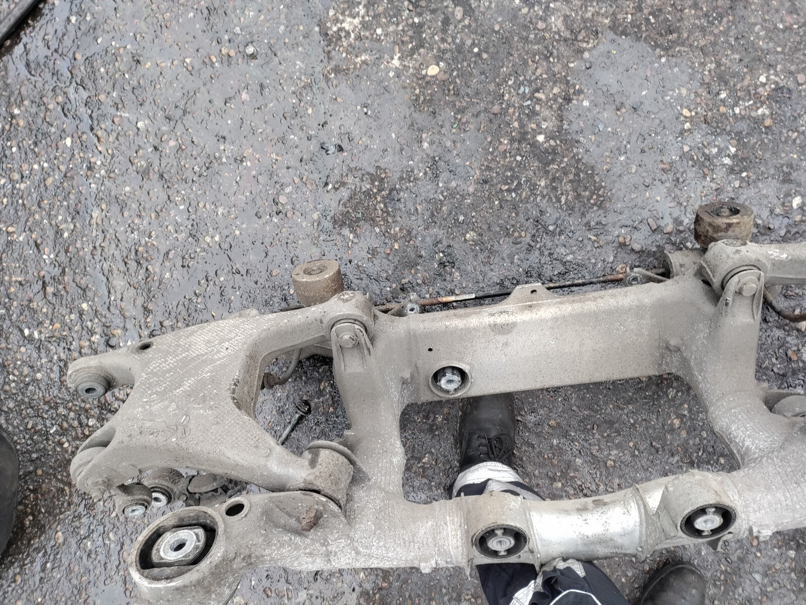 2012 BMW 5 SERIES F10 2.0 DIESEL AUTOMATIC REAR SUB FRAME