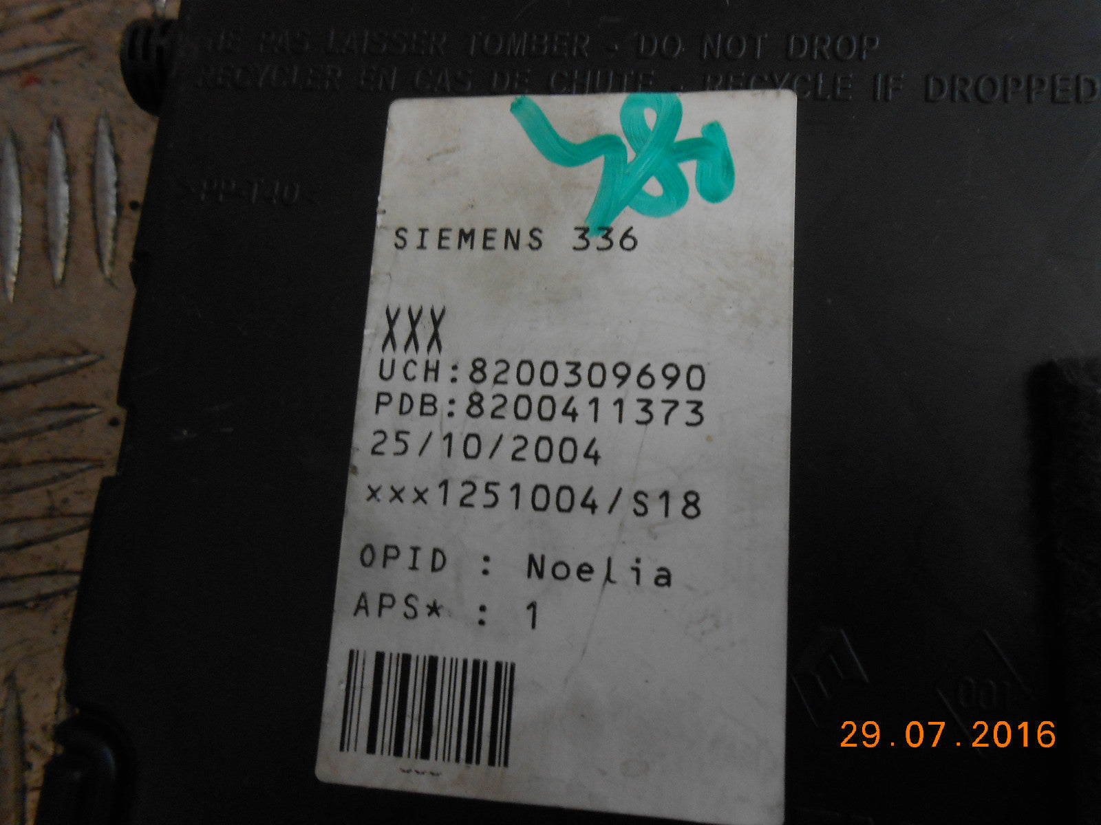 RENAULT MEGANE SCENIC MK2 2006 1.6 16V BSI FUSE BOX MODULE 8200309690