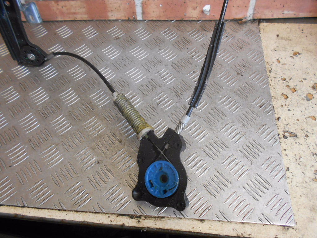 BMW MINI COOPER S 2007 R56 PASSENGER SIDE NEAR SIDE WINDOW REGULATOR 8820011