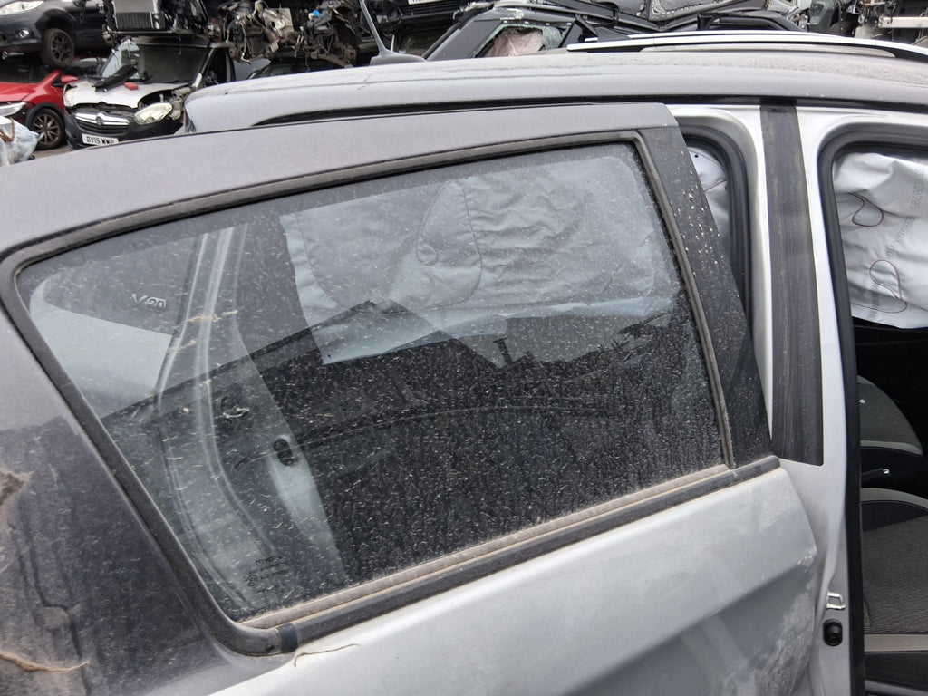 TOYOTA YARIS MK3 2019 OSR DRIVER SIDE REAR WINDOW GLASS