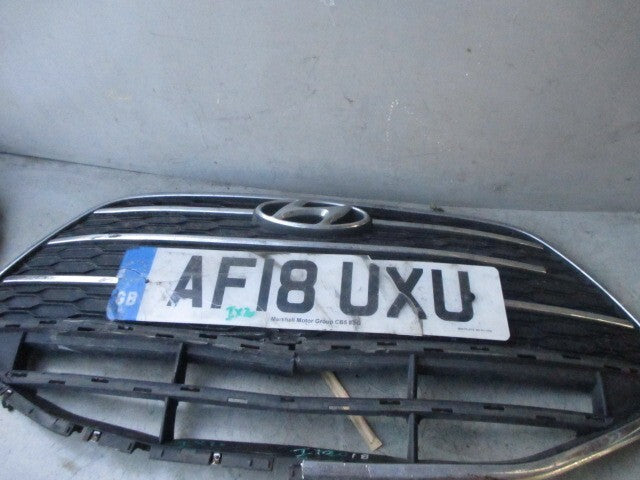 HYUNDAI IX20 2018 FRONT BUMPER RADIATOR GRILL DAMAGED