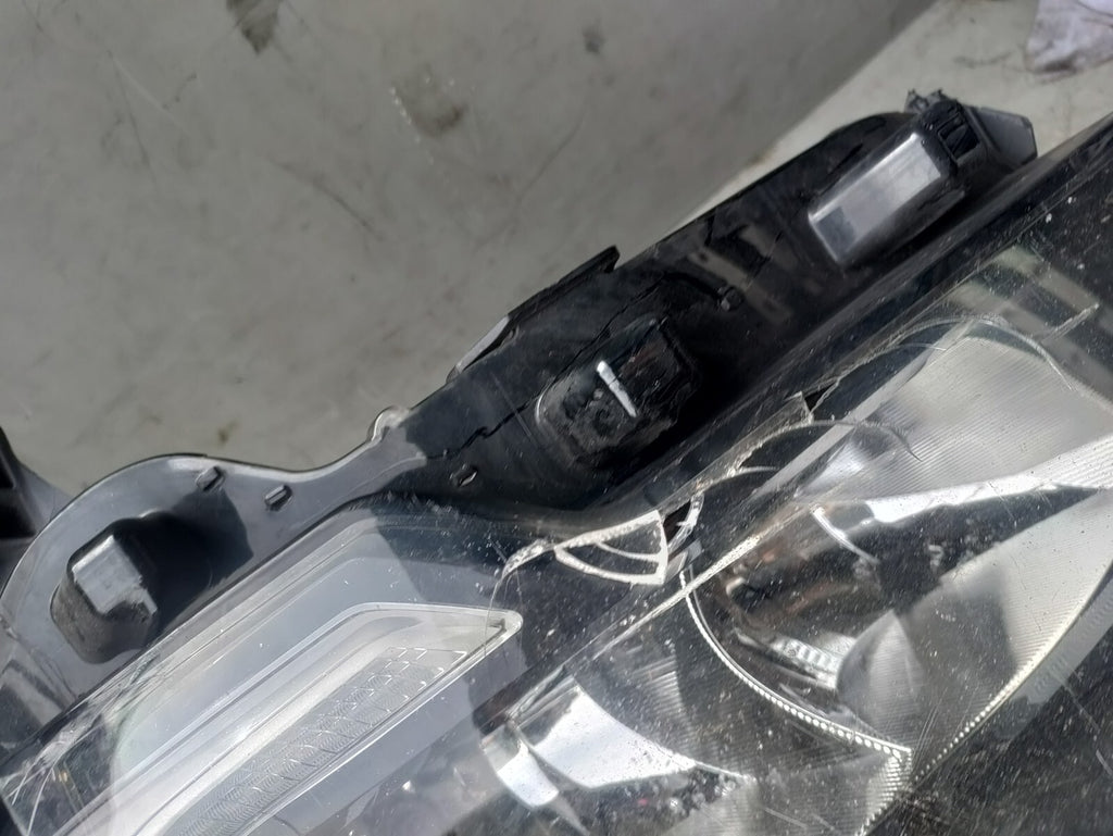 2023 RENAULT MASTER MK3 NSF PASSENGER SIDE HEADLIGHT DAMAGED 260602286R