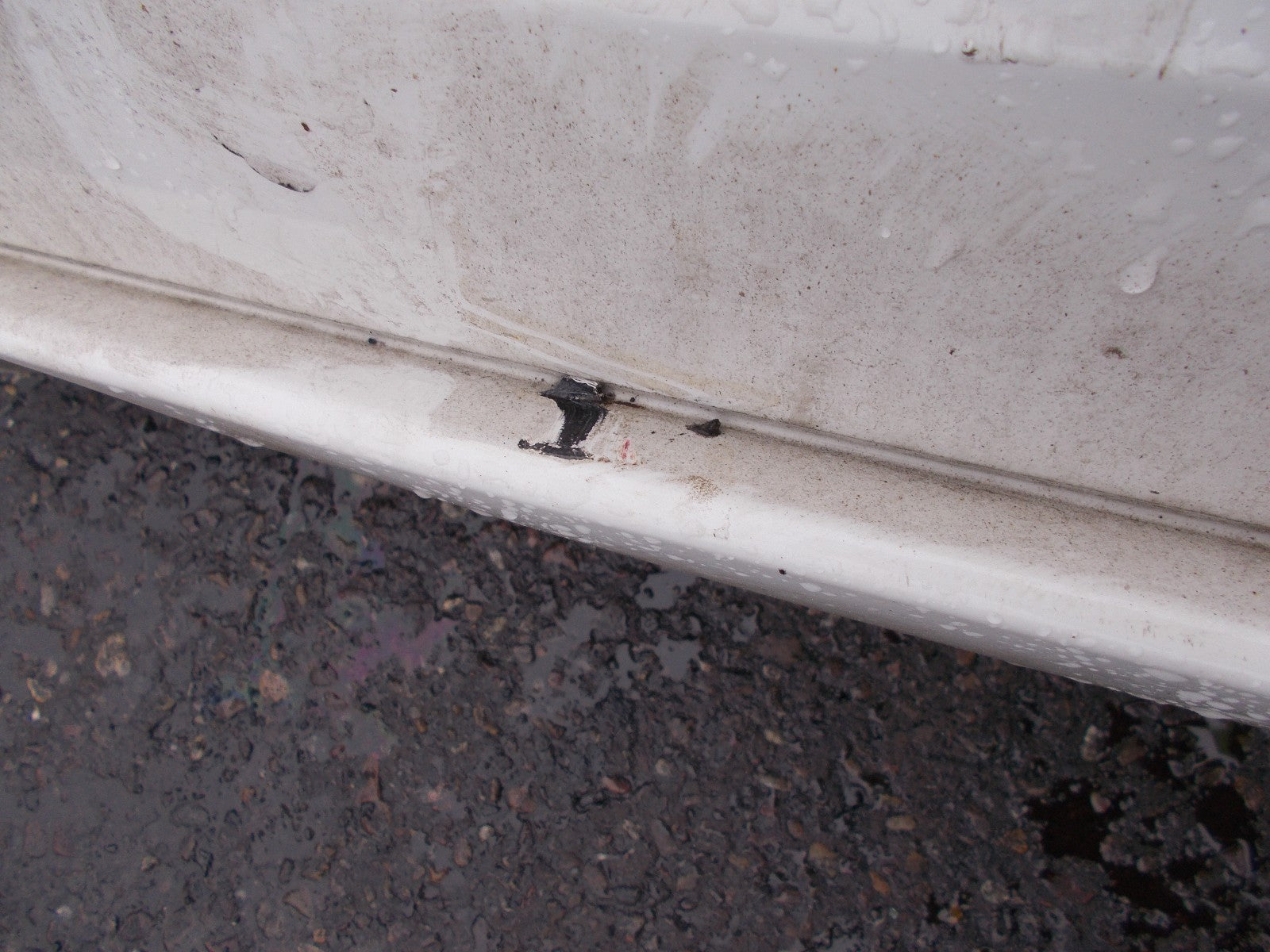 2011 VOLKSWAGEN SCIROCCO GT COUPE REAR BUMPER COMPLETE WHITE