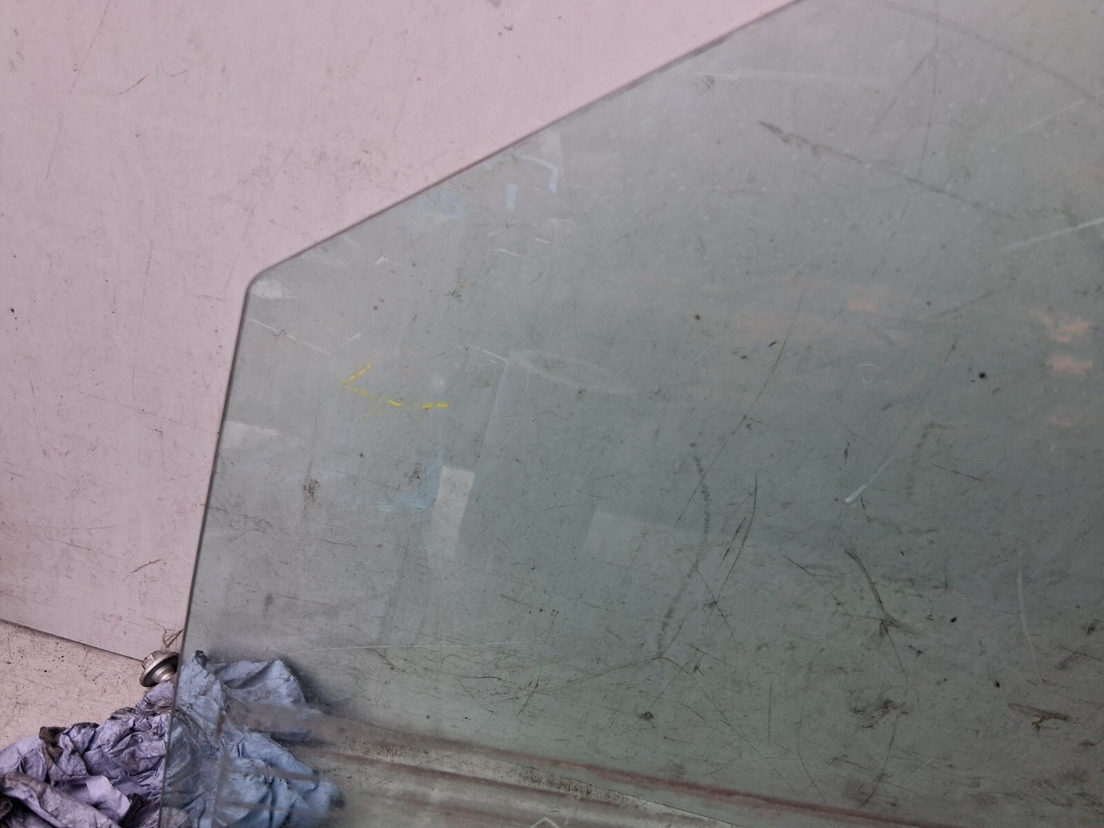 2011 AUDI A4 NSF PASSENGER SIDE FRONT LEFT WINDOW GLASS 43R00082