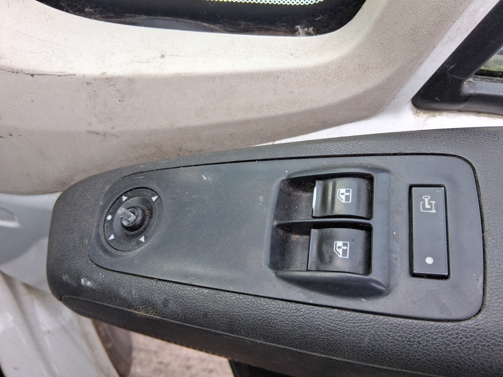 2014 CITROEN RELAY MK3 OSF DRIVER SIDE FRONT WINDOW SWITCH