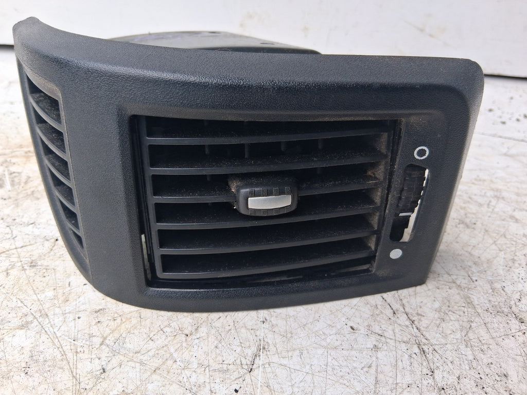 2016 PEUGEOT BOXER MK3 FRONT DASH OSF DRIVER SIDE FRONT RIGHT AIR VENT LS385800