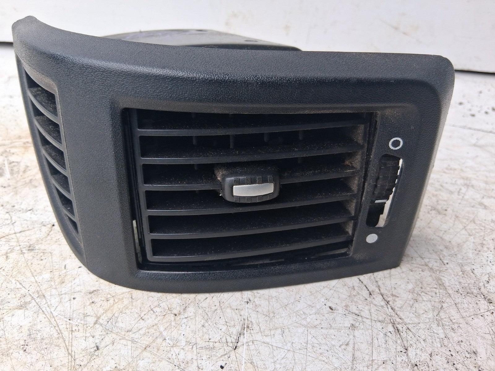 2016 PEUGEOT BOXER MK3 FRONT DASH OSF DRIVER SIDE FRONT RIGHT AIR VENT LS385800